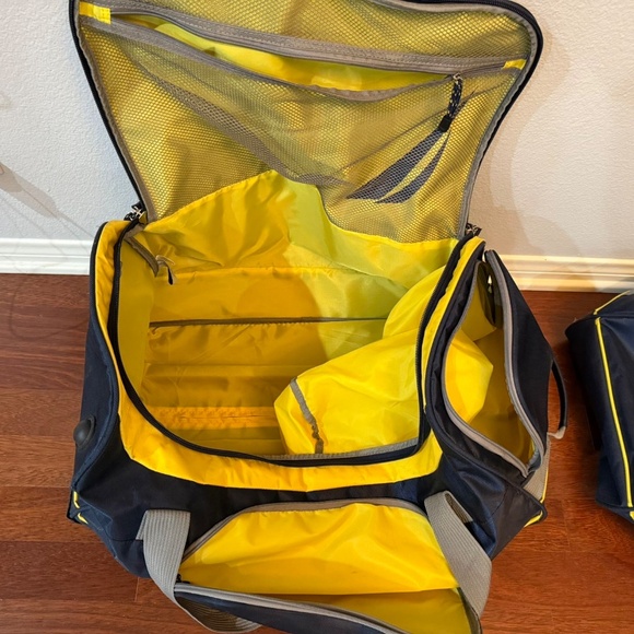 Nautica Westport Wheeled Carry on Duffel Bags Set Of 2 Navy/Yellow/Gray - Picture 5 of 5